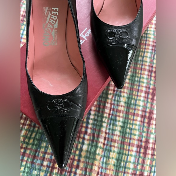Salvatore Ferragamo black pointed dress heels. - Picture 2 of 8